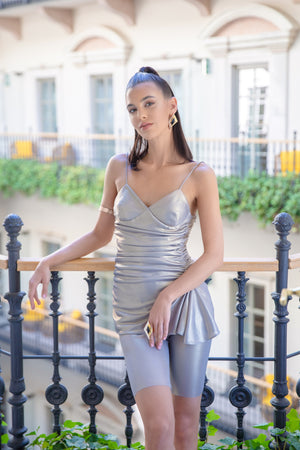 Metallic Gathered Vest / Knee Length Shorts